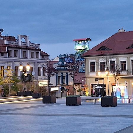Klimatyczny Apartament Przy Bochenskim Rynku. Bochnia Exteriér fotografie